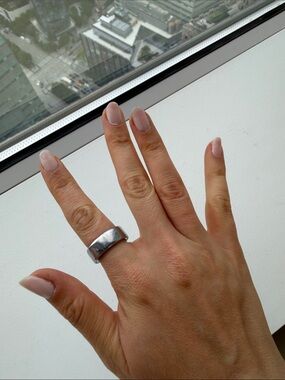 Oura Ring 4 — Polished Silver Smart Ring
